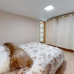 فندق مبيت وإفطار Joli T2 كوسيك