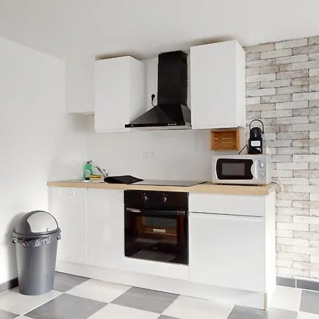 Joli T2 فندق مبيت وإفطار كوسيك